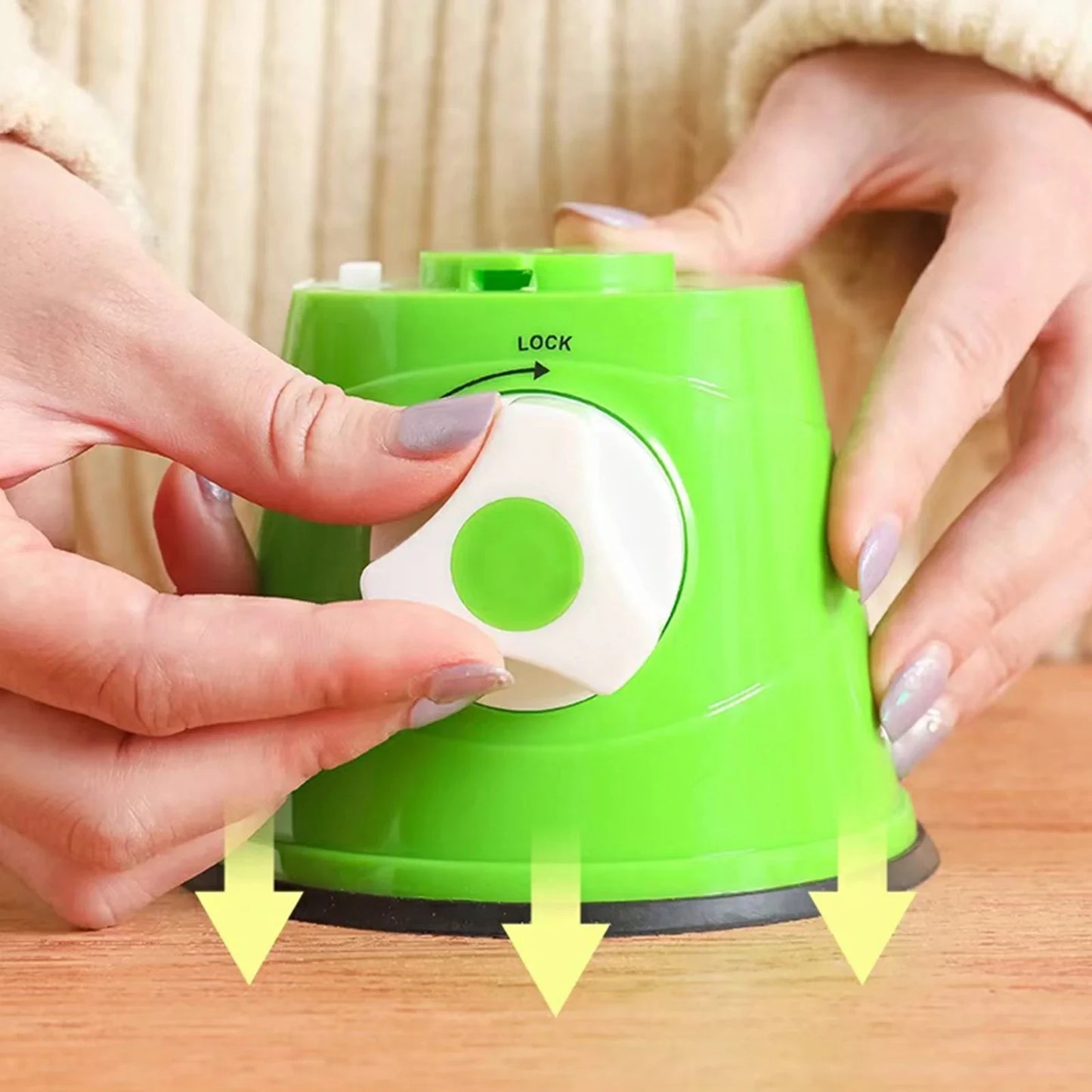 Portable Hand Crank Juicer